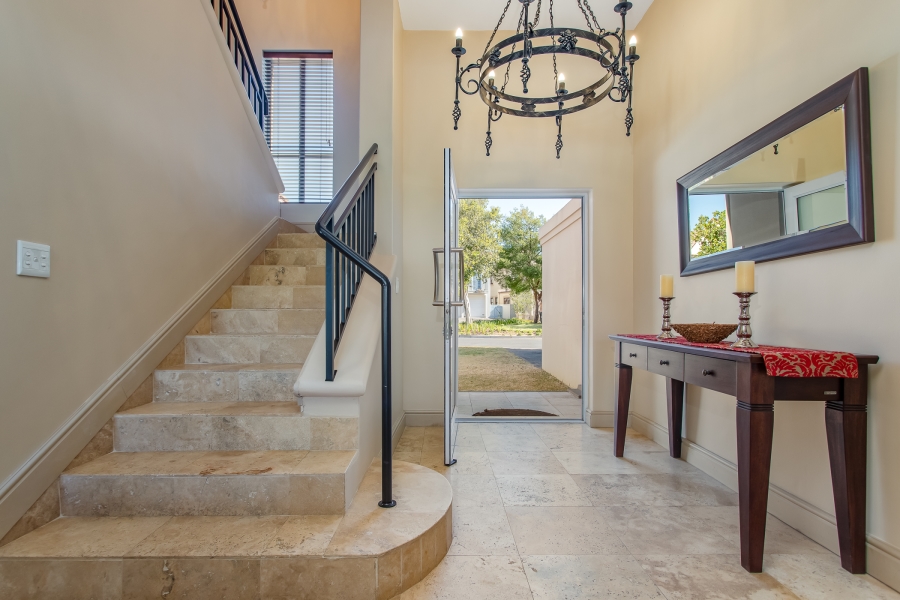 To Let 4 Bedroom Property for Rent in Boschenmeer Golf Country Estate Western Cape